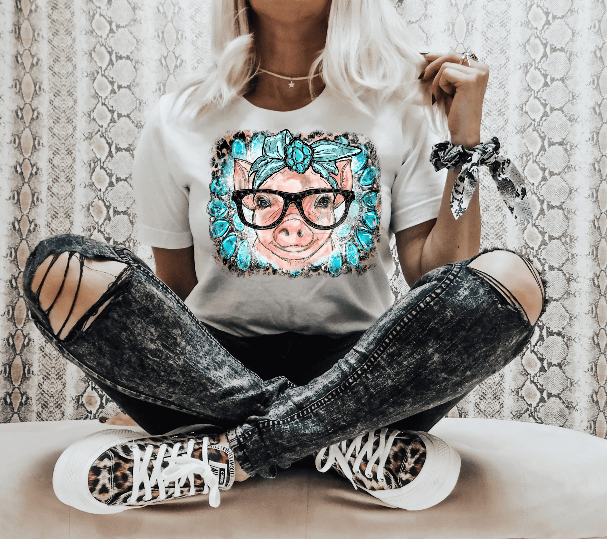 Pig with Glasses Turquoise stone Bandana ADULT DTF TRANSFERPRINT TO ORDER - Do it yourself Transfers